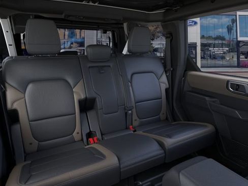 New 2026 Ford Bronco Big Bend w/ Black Diamond Package AWD/4WD image 11