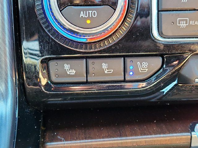 Certified 2024 GMC Yukon Denali Ultimate AWD/4WD image 18