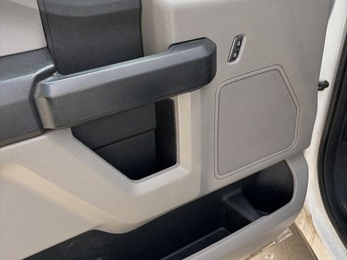 Used 2021 Ford F250 XL w/ Power Equipment Group image 10