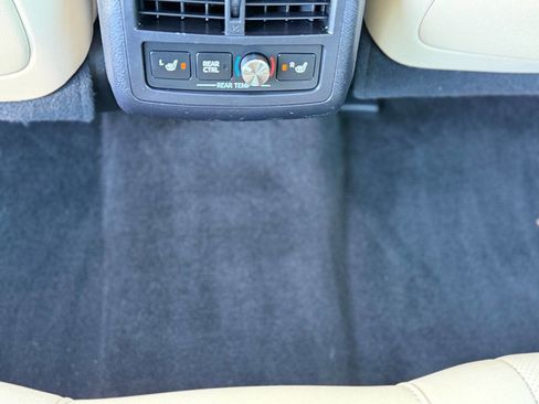 Used 2014 Toyota Avalon Limited image 47