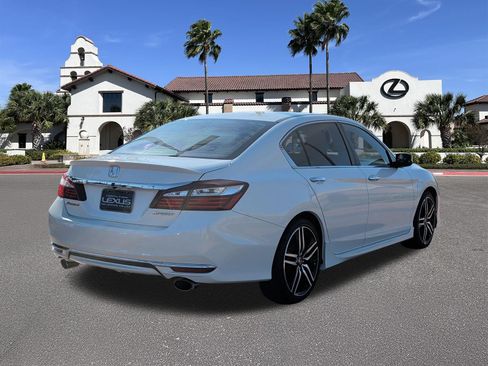 Used 2017 Honda Accord Sport image 2
