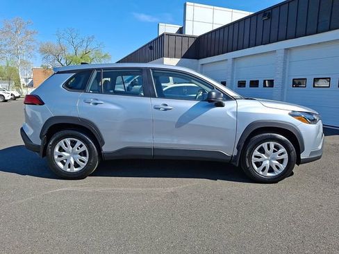 Certified 2024 Toyota Corolla Cross L image 7