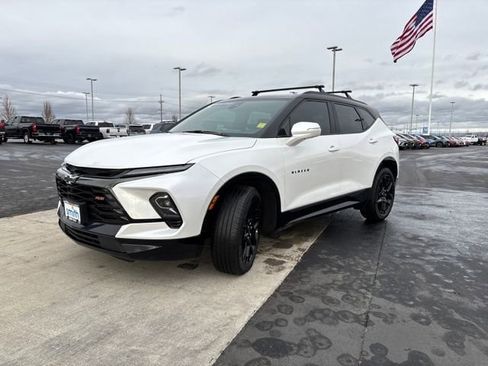 Certified 2024 Chevrolet Blazer RS w/ Driver Confidence II Package image 7