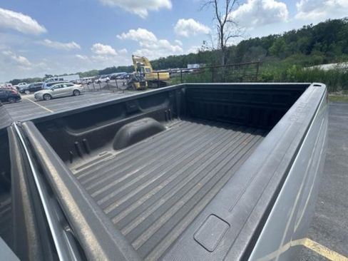 Used 2018 Chevrolet Silverado 1500 LT w/ All Star Edition AWD/4WD image 17