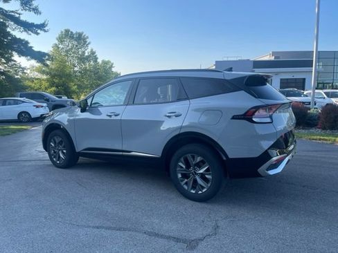 Certified 2023 Kia Sportage SX AWD/4WD image 2