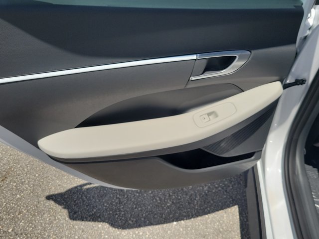 New 2026 Hyundai Sonata SE FWD image 11