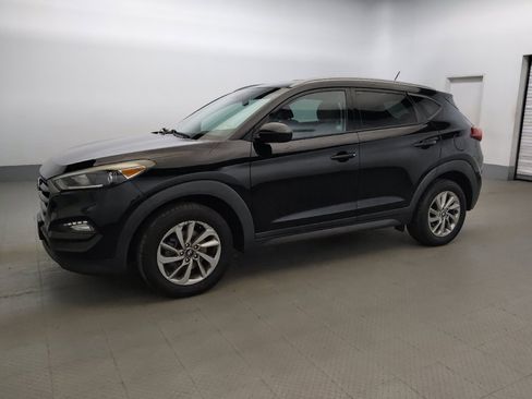 Used 2016 Hyundai Tucson SE w/ Option Group 02 AWD/4WD image 2