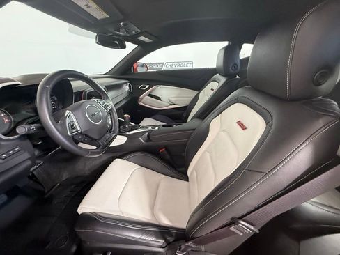 Used 2017 Chevrolet Camaro SS RWD image 16