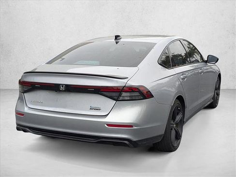 Used 2023 Honda Accord Sport image 2