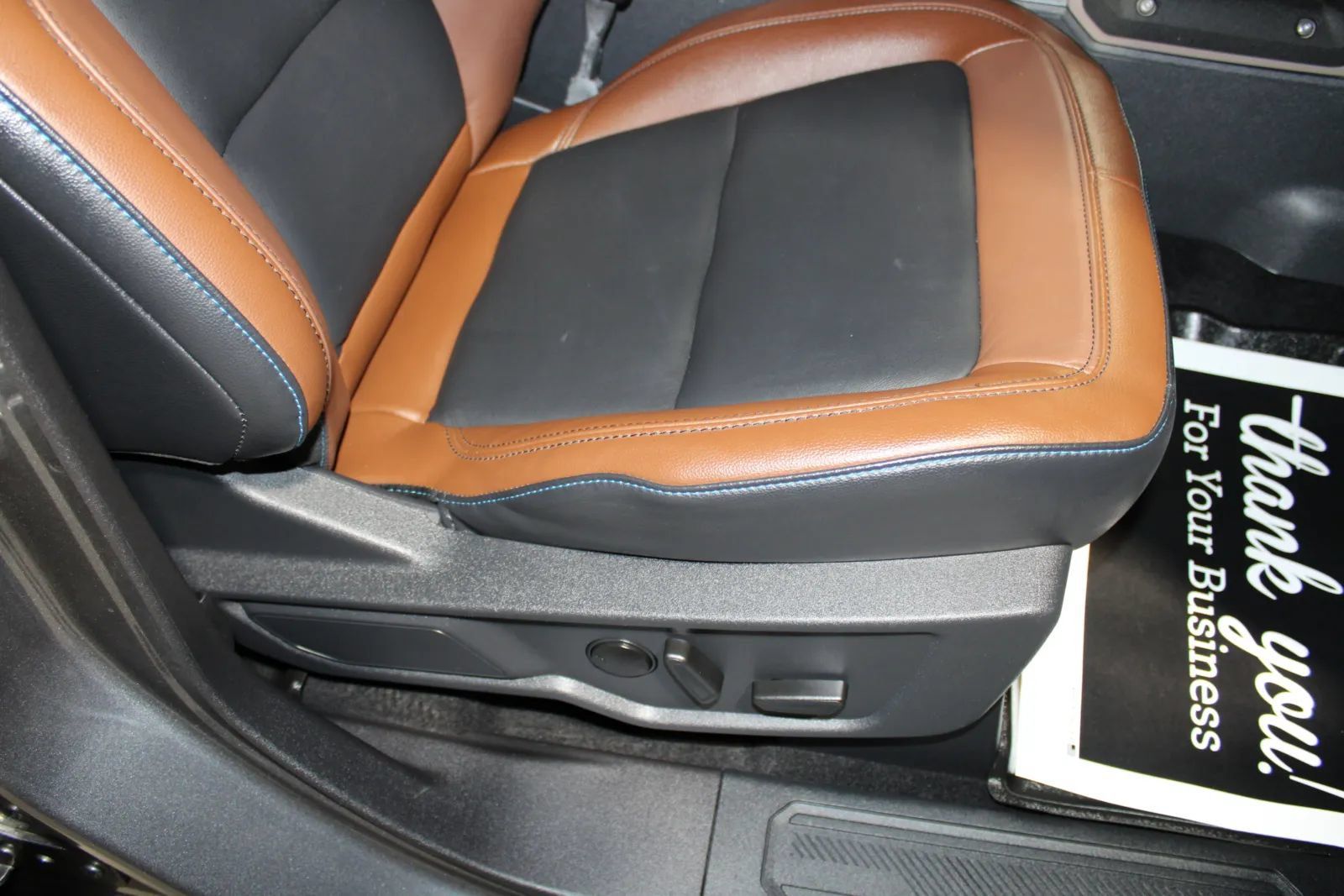 Used 2024 Ford Bronco Outer Banks AWD/4WD image 12