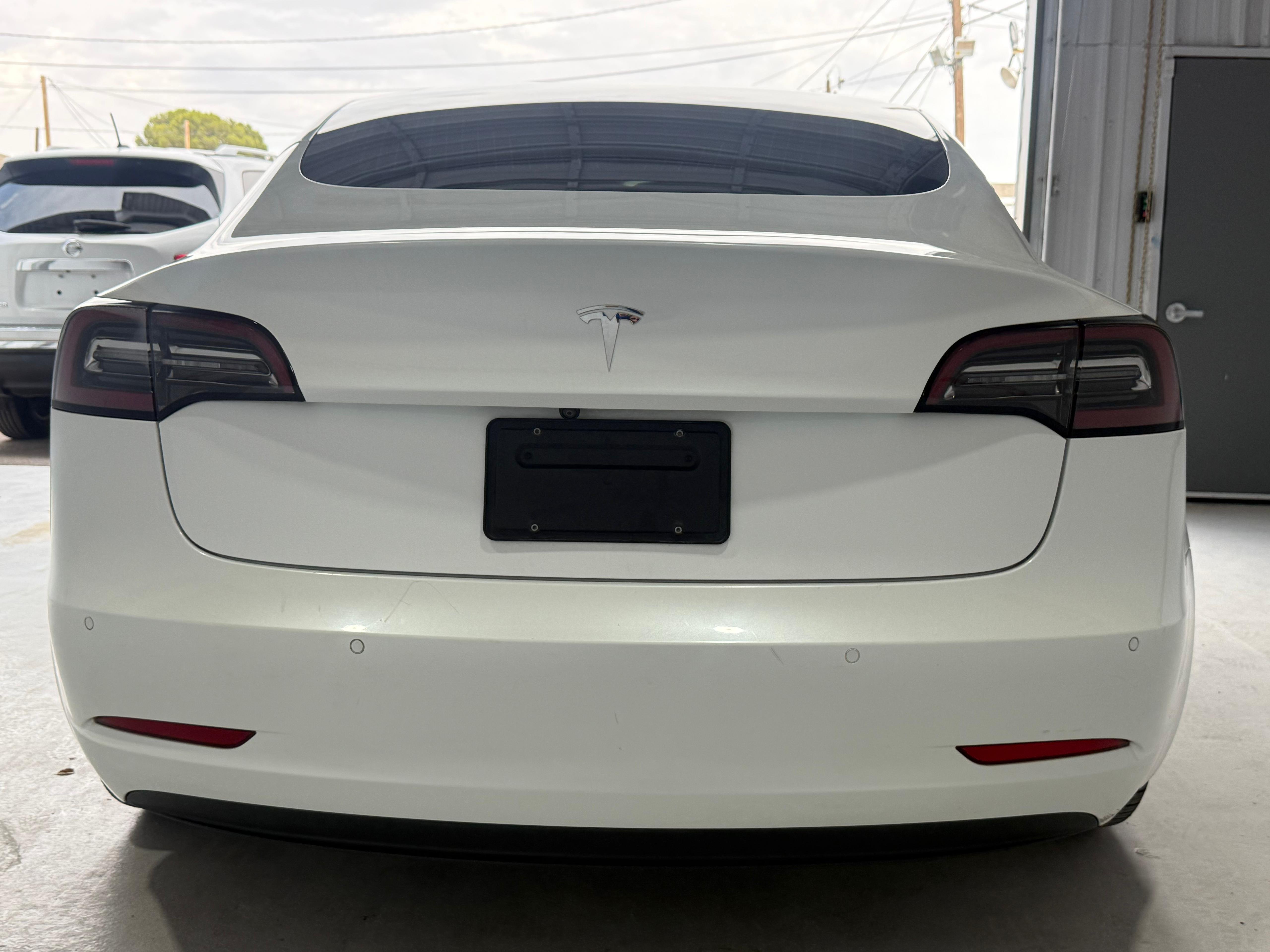 Used 2018 Tesla Model 3 Mid Range RWD image 4