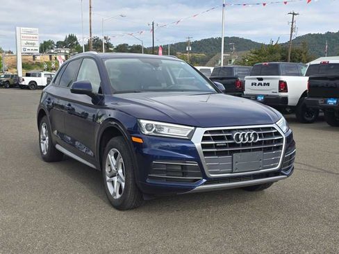 Used 2018 Audi Q5 2.0T Premium w/ Convenience Package AWD/4WD image 18