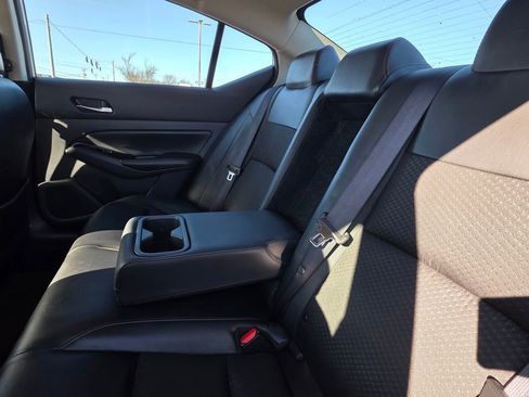 Used 2024 Nissan Altima 2.5 SR image 31