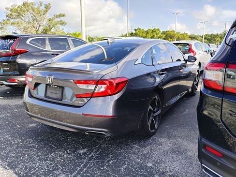 Used 2019 Honda Accord Sport image 3