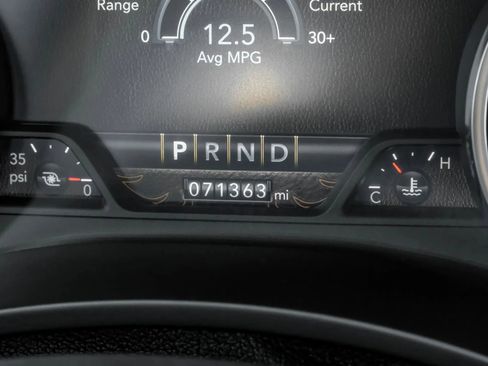 Used 2022 RAM 2500 Big Horn w/ Level C Equiment Group AWD/4WD image 24