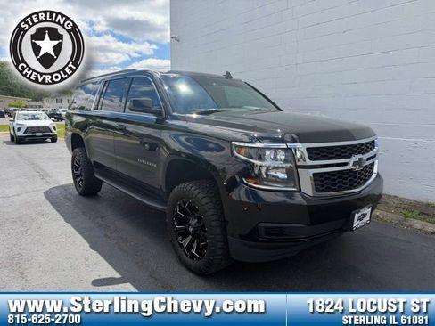 Used 2016 Chevrolet Suburban LT RWD image 7