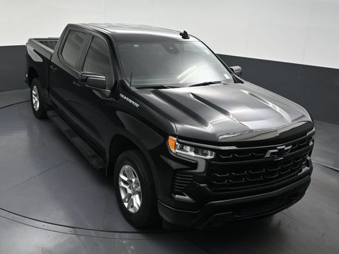 Used 2023 Chevrolet Silverado 1500 RST RWD image 21