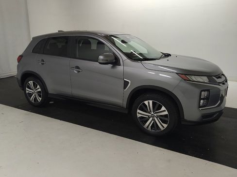 Used 2020 Mitsubishi Outlander Sport SE AWD/4WD image 11