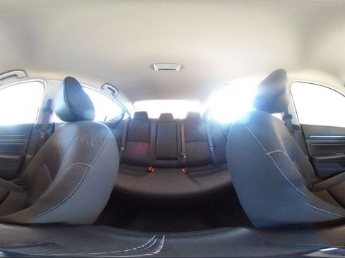 Used 2025 Nissan Altima 2.5 SV FWD image 40