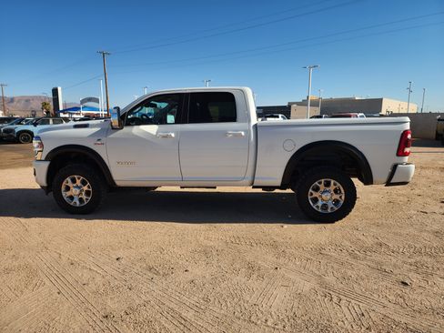 Used 2024 RAM 2500 Laramie AWD/4WD image 8