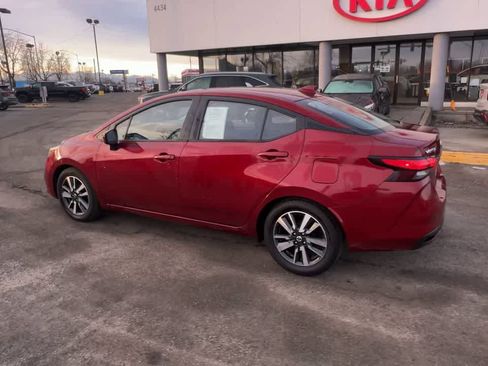 Used 2021 Nissan Versa SV FWD image 6