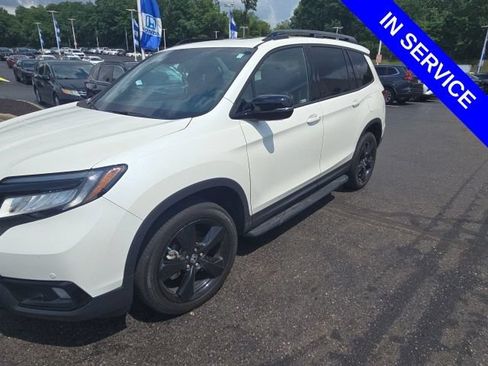 Used 2019 Honda Passport Elite image 2
