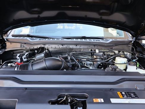 New 2026 Ford F250 Lariat w/ Black Appearance Package image 38