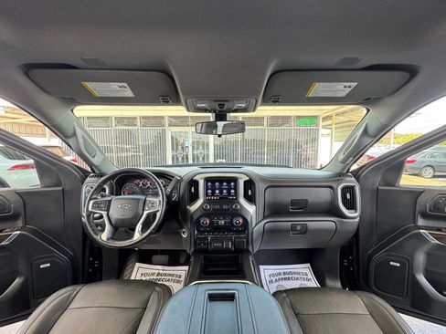 Used 2019 Chevrolet Silverado 1500 LT Trail Boss AWD/4WD image 16