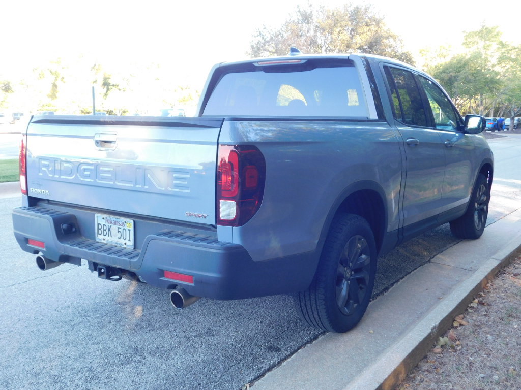 Certified 2024 Honda Ridgeline Sport image 4