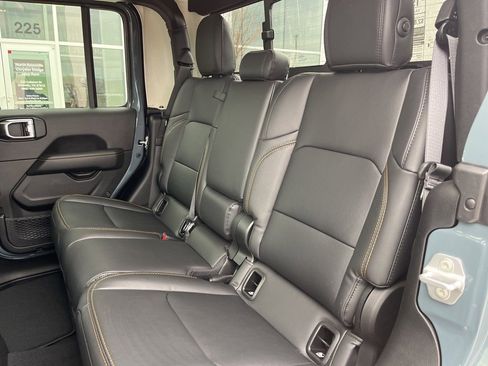 New 2026 Jeep Gladiator Sport image 14