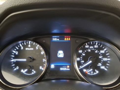 Used 2022 Nissan Rogue Sport SV w/ Technology Package FWD image 22