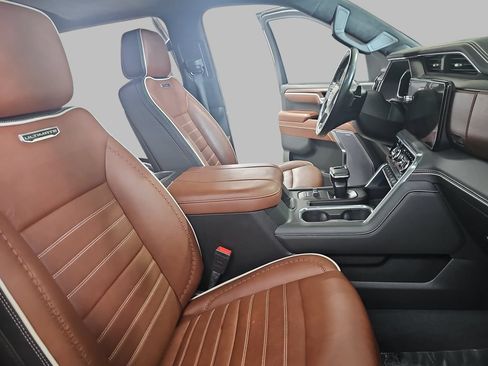 Used 2023 GMC Sierra 1500 Denali Ultimate AWD/4WD image 13