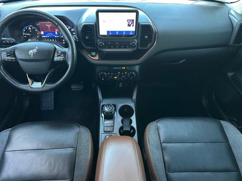 Used 2022 Ford Bronco Sport Outer Banks w/ Tech Package AWD/4WD image 13