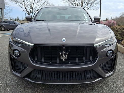 Used 2023 Maserati Levante Trofeo AWD/4WD image 2