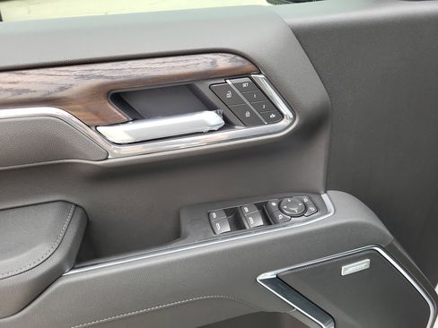 New 2026 GMC Sierra 1500 SLT w/ SLT Premium Package image 16