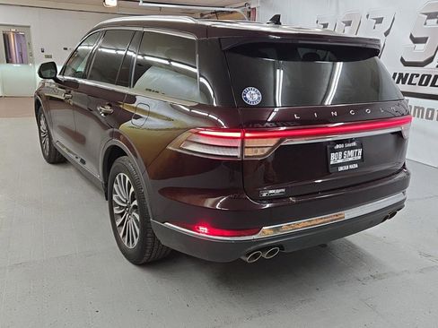 Used 2023 Lincoln Aviator AWD w/ Premium Package image 4