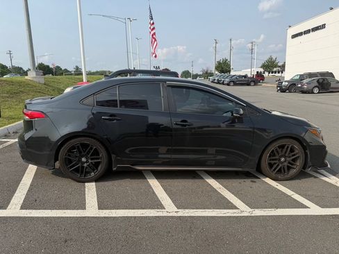 Used 2022 Toyota Corolla SE w/ Carpet Mat Package (TMS) FWD image 8