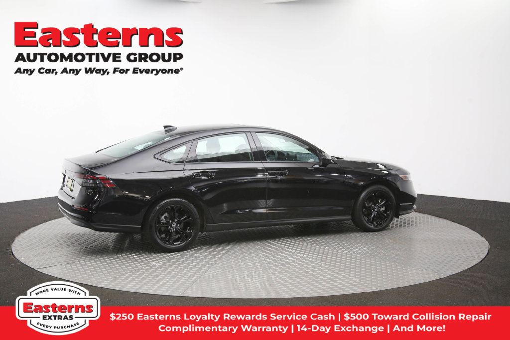 Used 2025 Honda Accord SE image 38