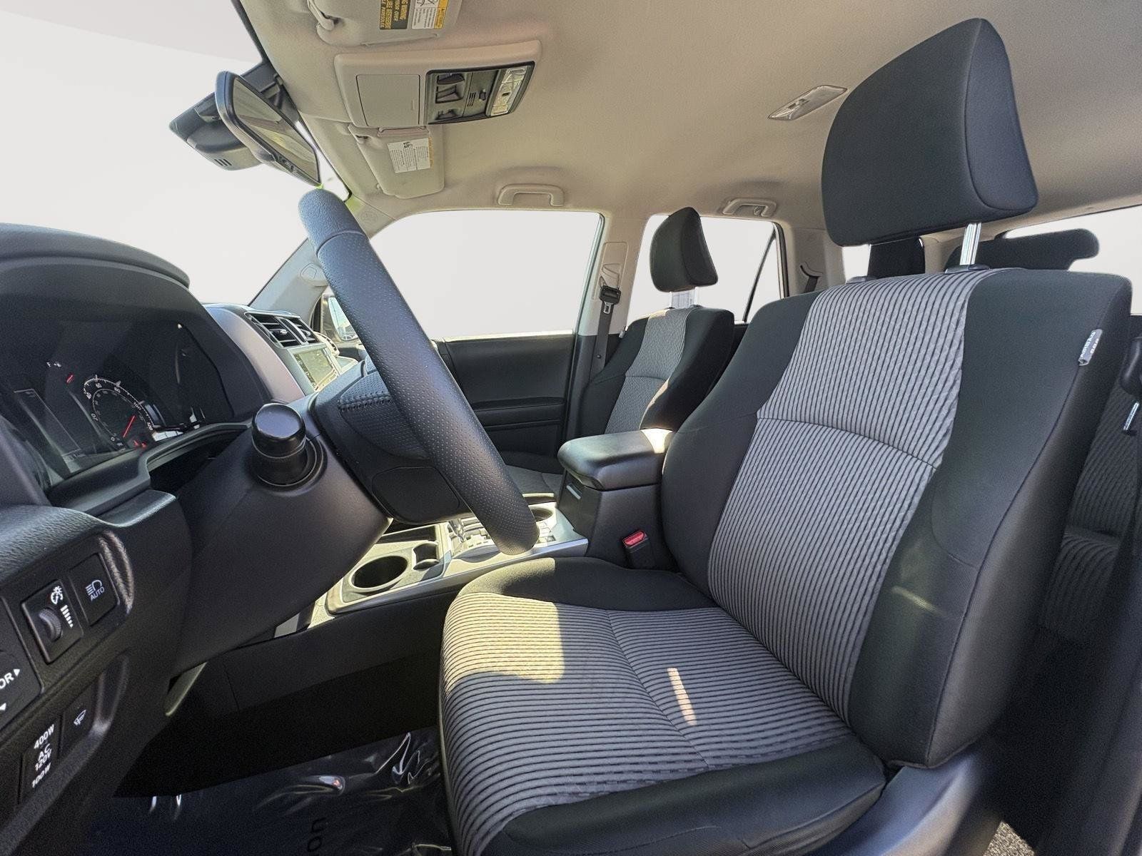 Used 2022 Toyota 4Runner SR5 RWD image 10