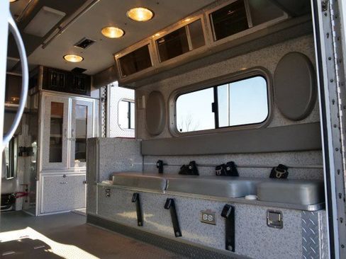 Used 2006 GMC Sierra 3500 SLE w/ Heavy-Duty Power Package image 40