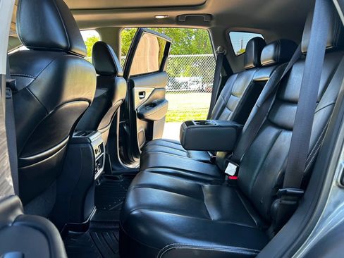 Used 2017 Nissan Murano Platinum w/ Platinum Technology Package FWD image 12