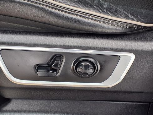 Used 2020 RAM 1500 Laramie image 4