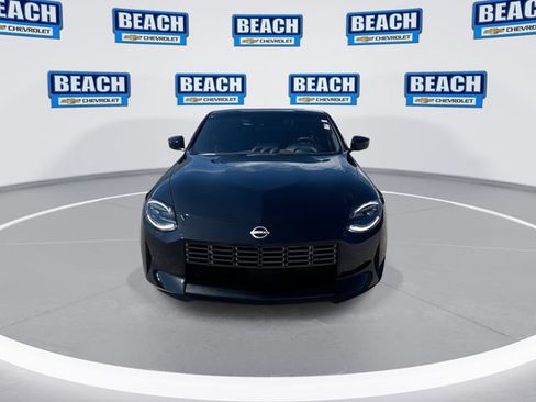Used 2024 Nissan Z Performance w/ Floor Mat Package RWD image 3