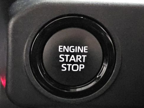 Certified 2024 Toyota Tacoma SR5 w/ SR5 Upgrade Package image 17