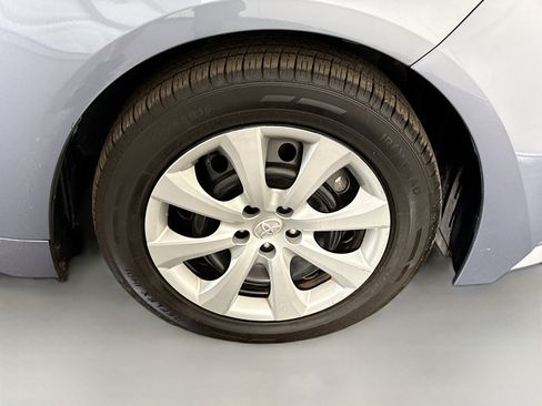 Used 2024 Toyota Corolla LE image 31