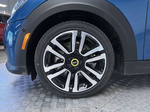 Used 2024 MINI Cooper SE FWD image 28