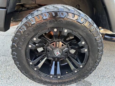 Used 2008 Jeep Wrangler Unlimited X RWD image 32