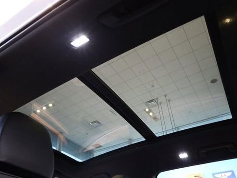 New 2026 Volkswagen Tiguan SEL R-Line image 9