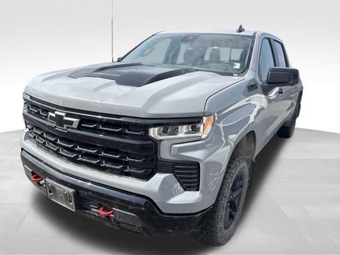 Used 2024 Chevrolet Silverado 1500 LT Trail Boss w/ Convenience Package II AWD/4WD image 1