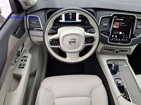 Certified 2023 Volvo XC90 B6 Plus AWD/4WD image 14